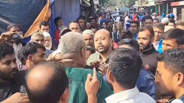 বরিশালে এবি পার্টির আসাদুজ্জামান ফুয়াদ তোপের মুখে: মীরগঞ্জ সেতুর ঠিকাদারের কাছে চাঁদা চাওয়ার অভিযোগে বিএনপি-ছাত্রদলের বিক্ষোভ ও অবাঞ্ছিত ঘোষণা